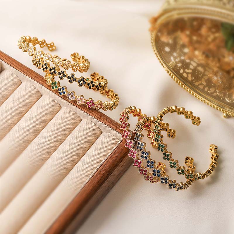 Aureline™ Rose Clover Bracelet